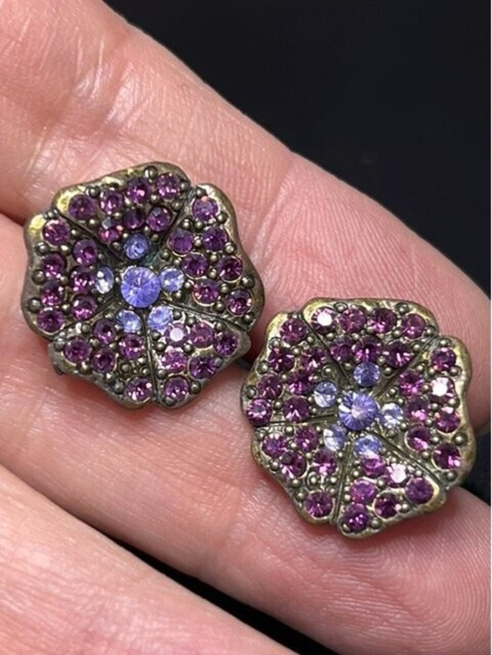 B6720 Sweet Romance Floral Stud Earrings 0.75" Pave Rhinestone Pansy 22mm